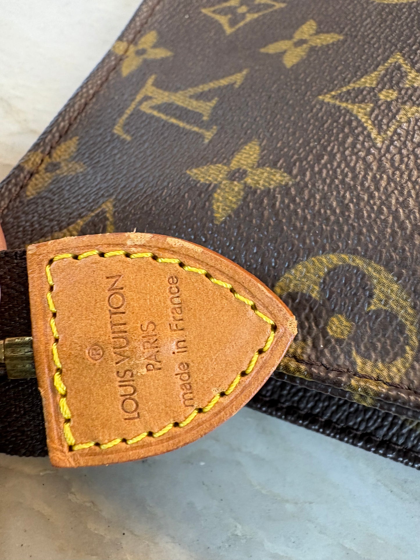 LOUIS VUITTON Monogram toiletry Pouch 26