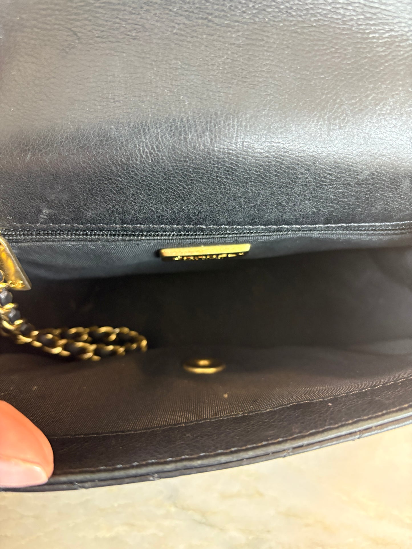 CHANEL Rock the Corner Flap