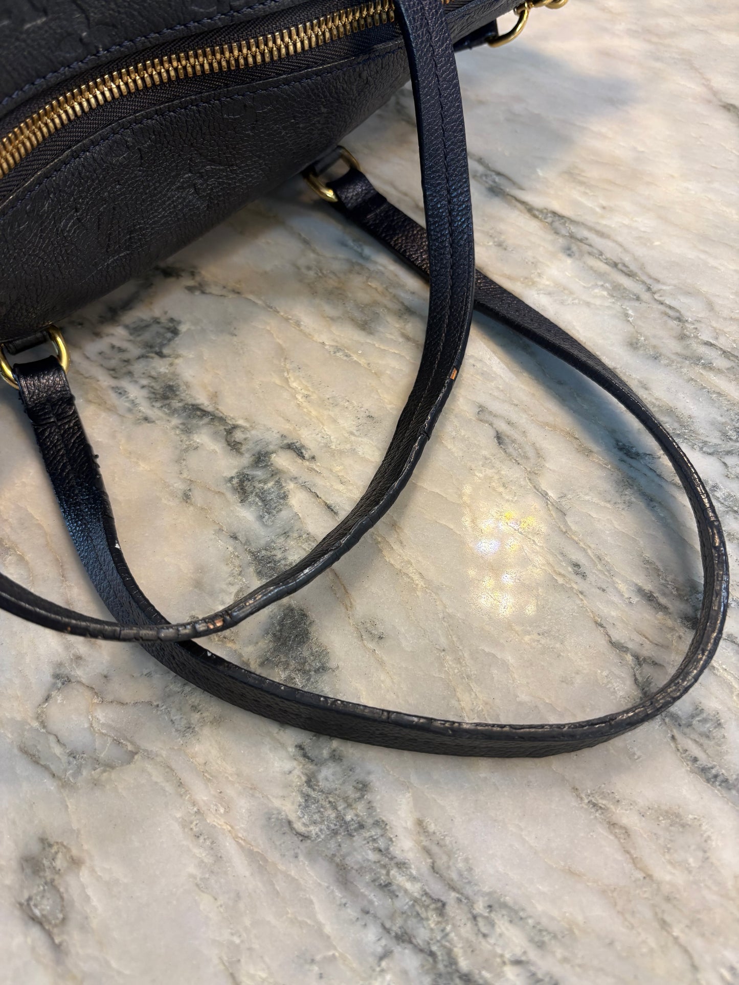 LOUIS VUITTON Lumineuse Empreinte