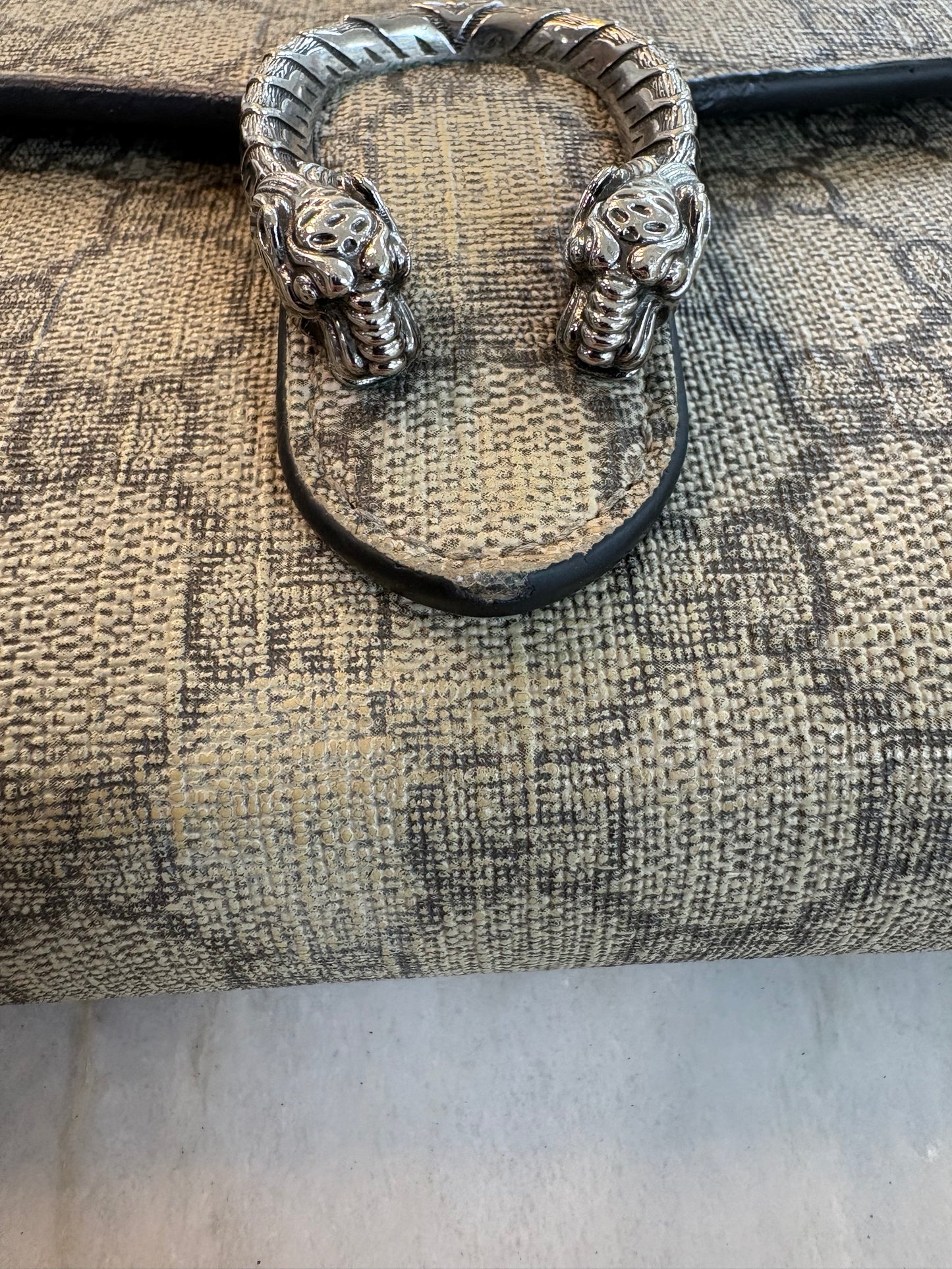 GUCCI GG Supreme Monogram Mini Dionysus Chain Wallet Black