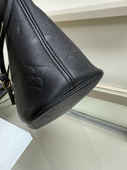 Louis Vuitton Empreinte Monogram Giant Neverfull MM Black